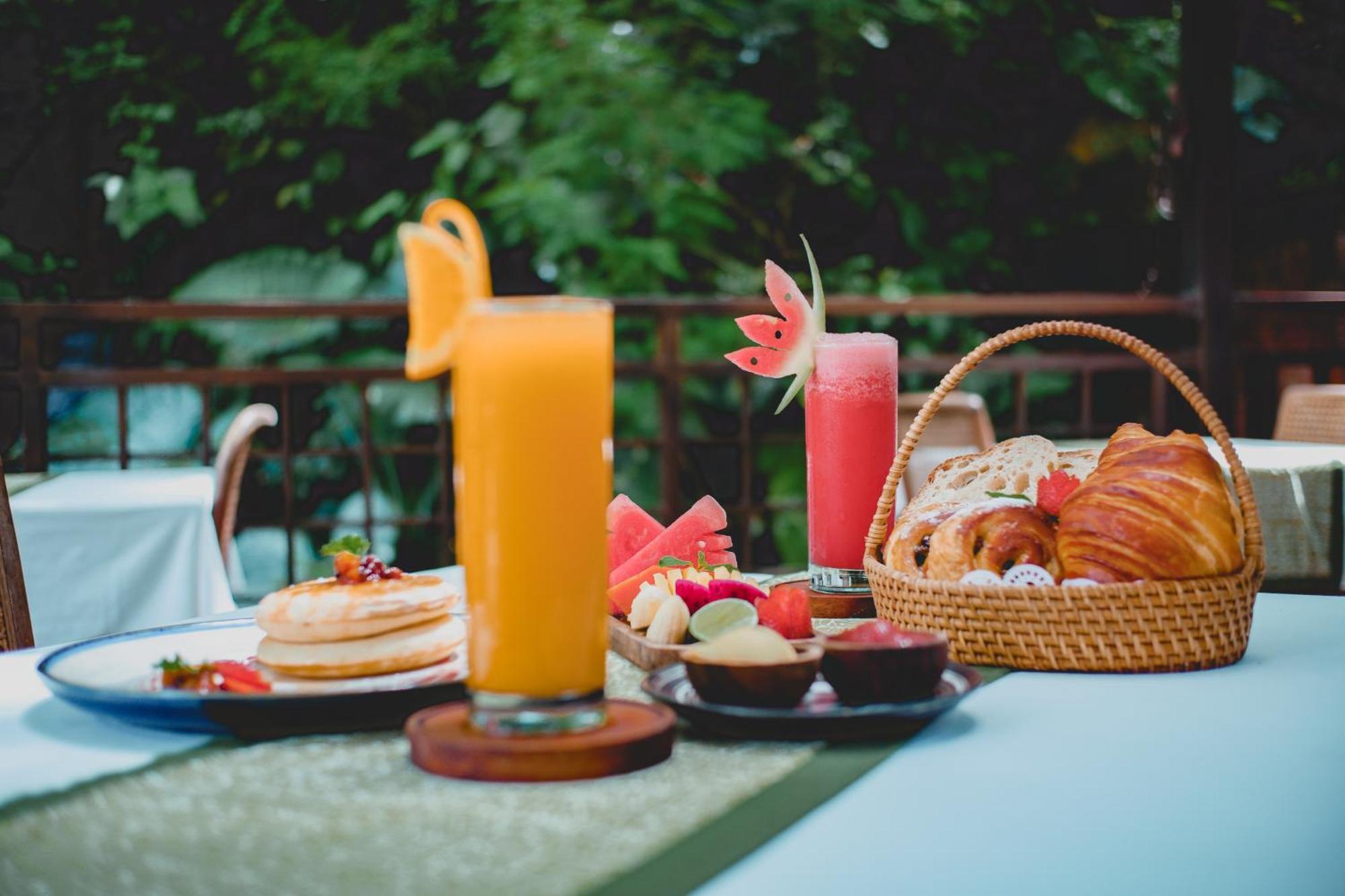 The Sebali Resort 우붓 외부 사진 A breakfast table